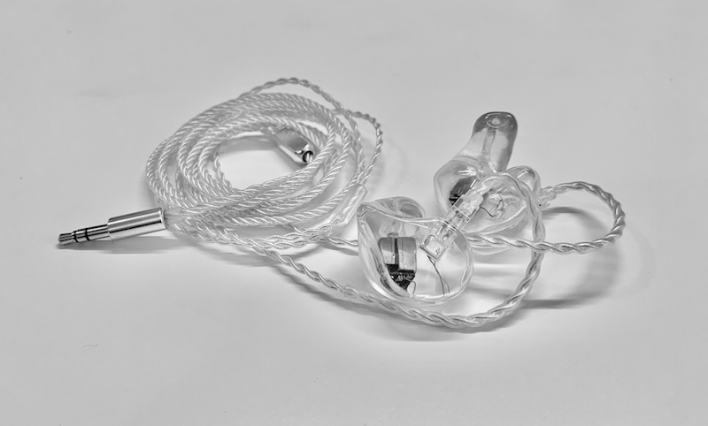RELIEF 3 in-ear monitors triple driver
